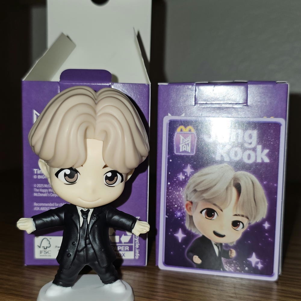 Jung Kook TINYTAN x McDonald's - Picture 2 of 2